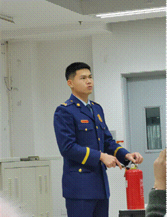 365英国上市公司