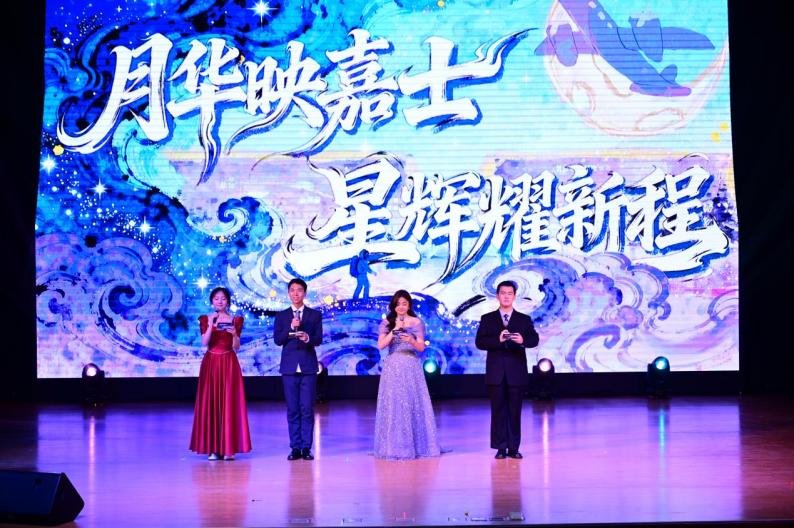 365英国上市公司