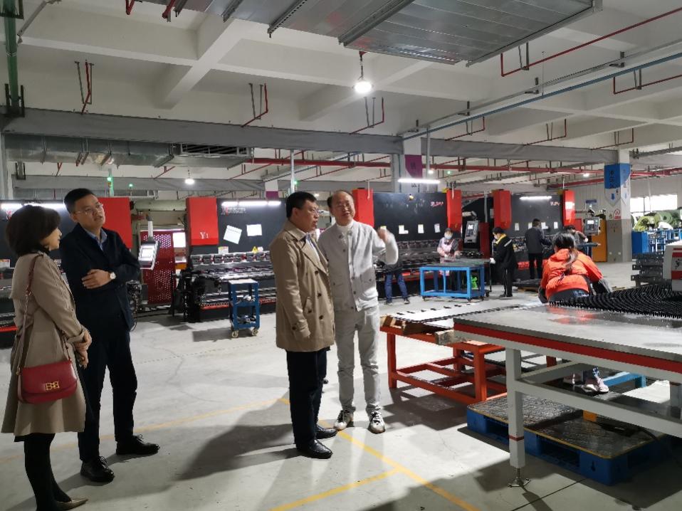 365英国上市公司