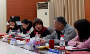 365英国上市公司