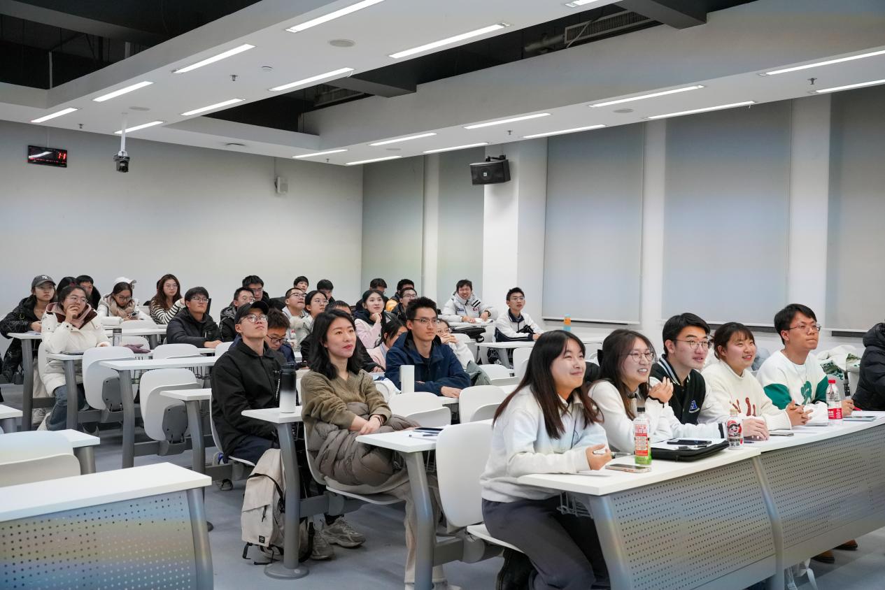 365英国上市公司