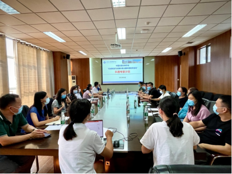 365英国上市公司