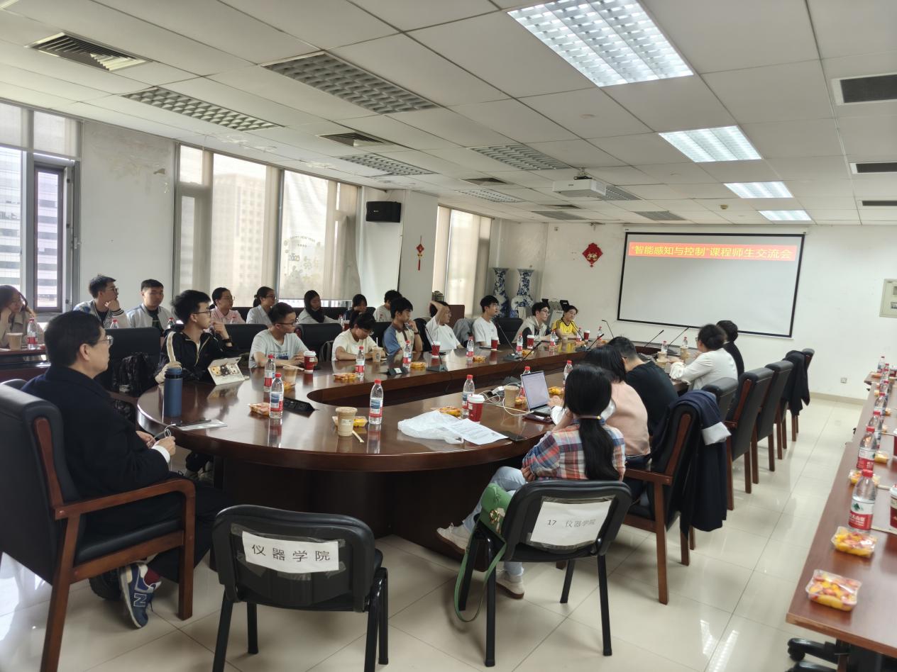 365英国上市公司