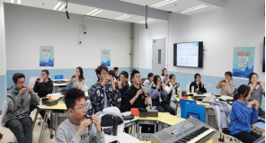 365英国上市公司