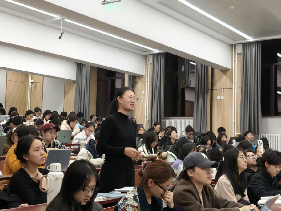 365英国上市公司