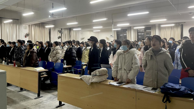 365英国上市公司