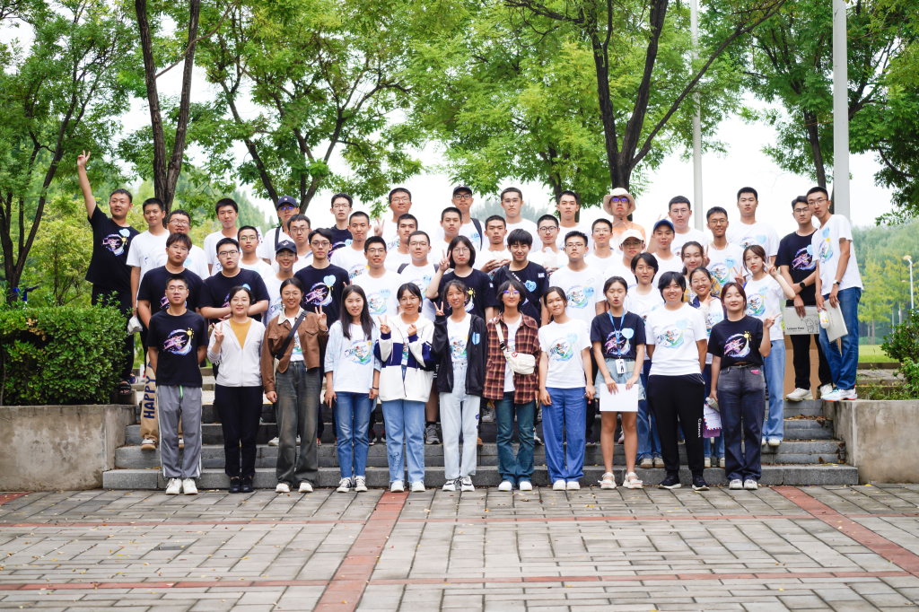 365英国上市公司