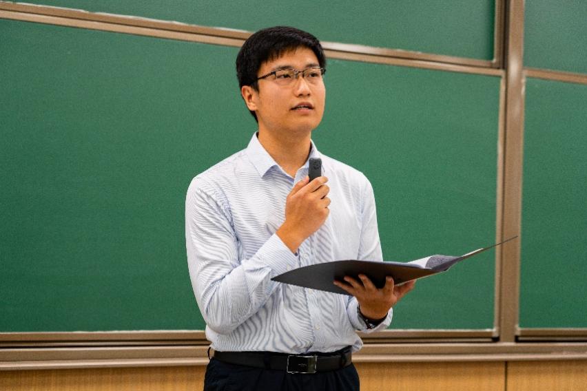 365英国上市公司