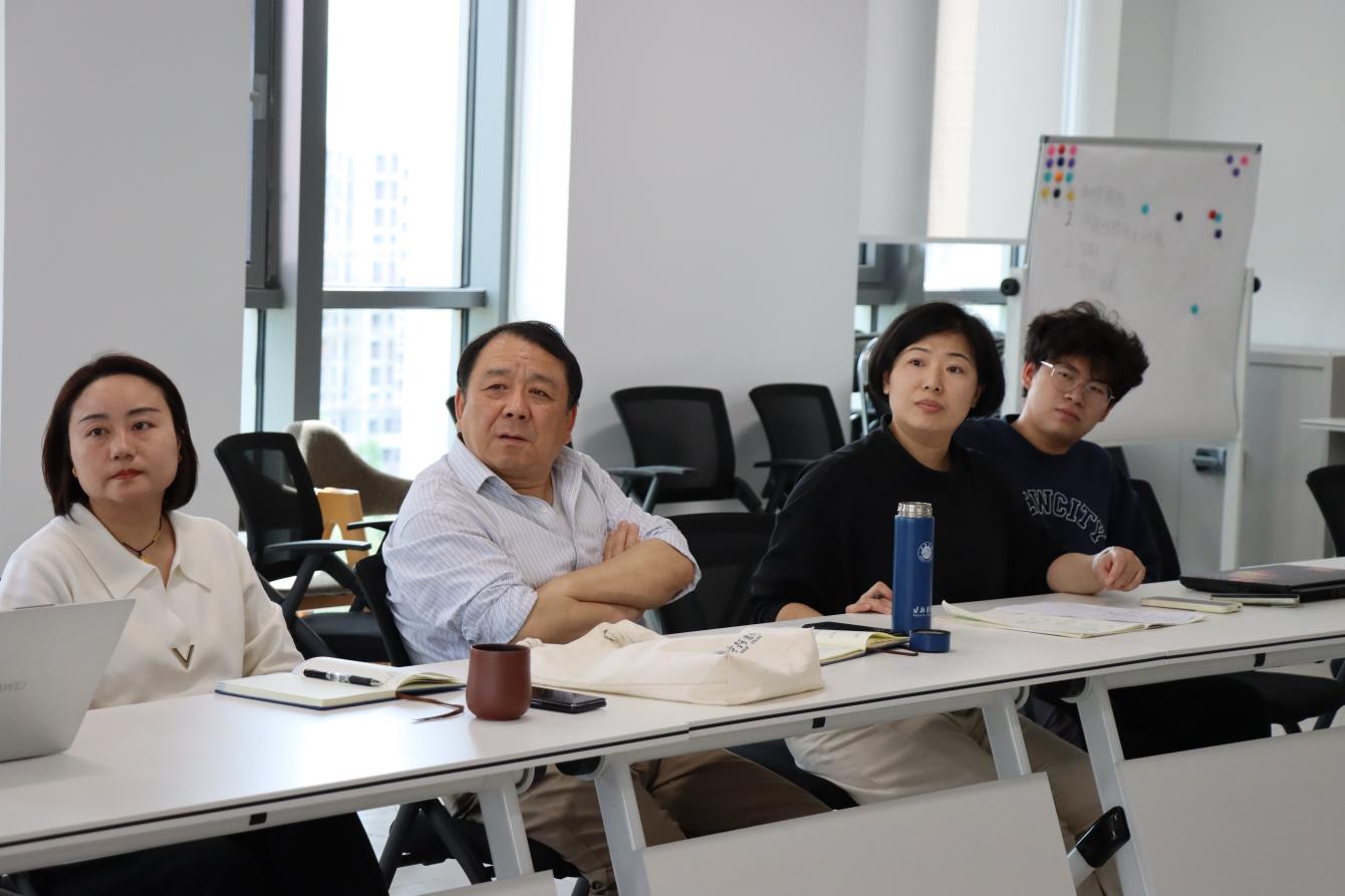 365英国上市公司