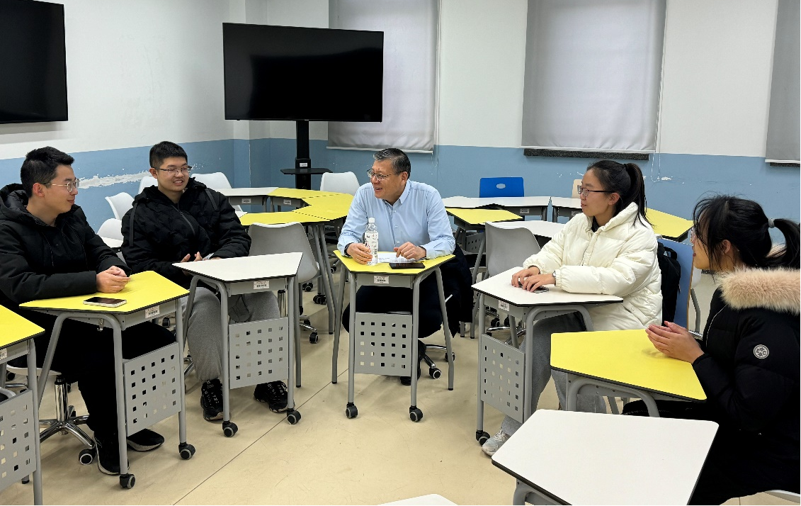 365英国上市公司