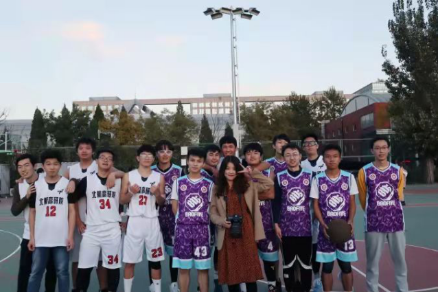 365英国上市公司