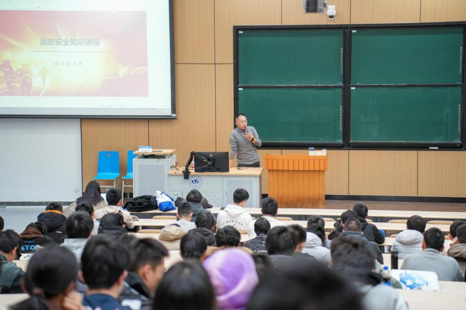 365英国上市公司