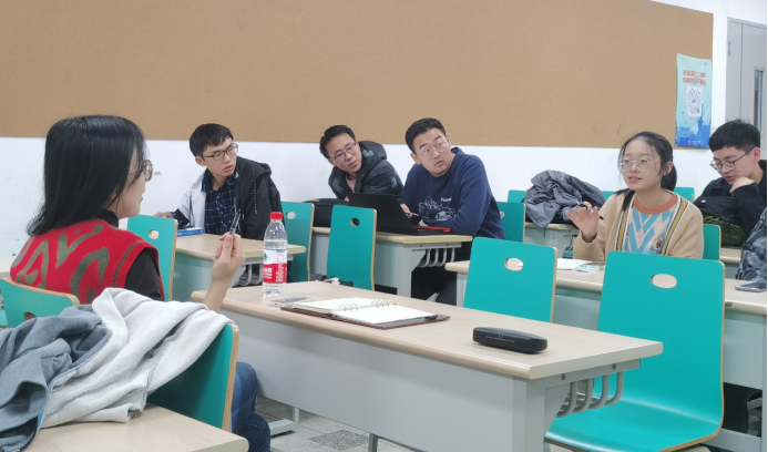 365英国上市公司