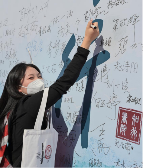 365英国上市公司