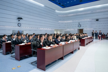 365英国上市公司