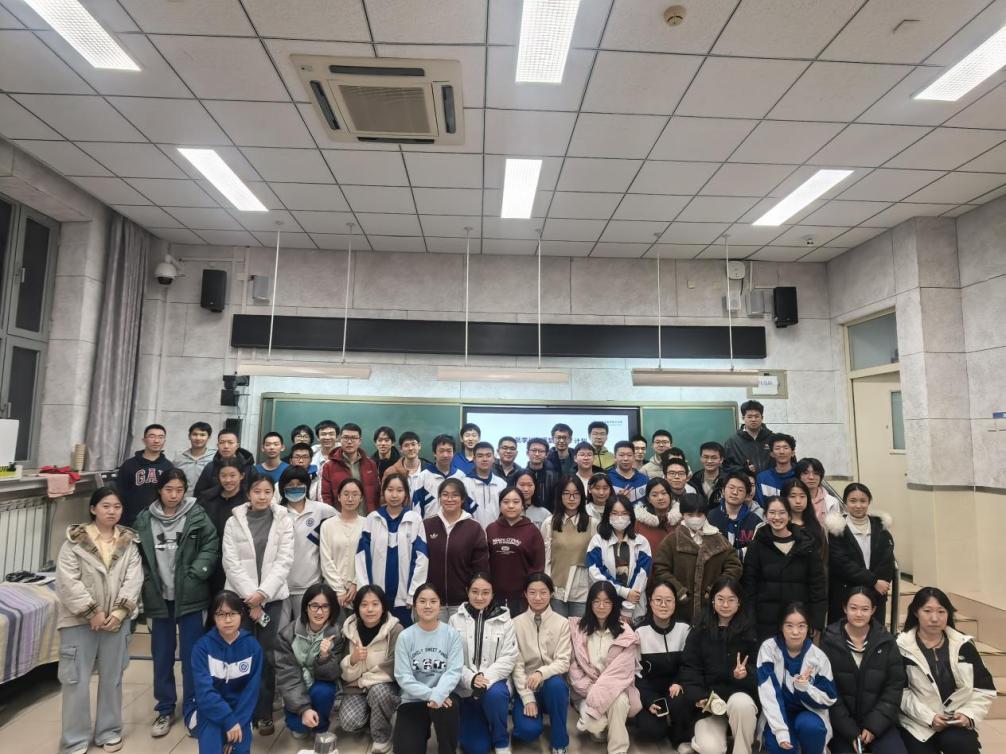 365英国上市公司