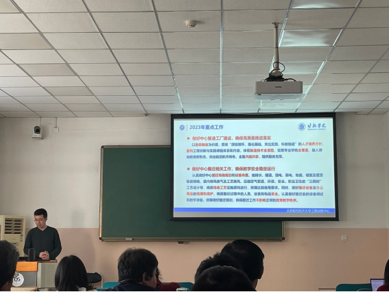 365英国上市公司