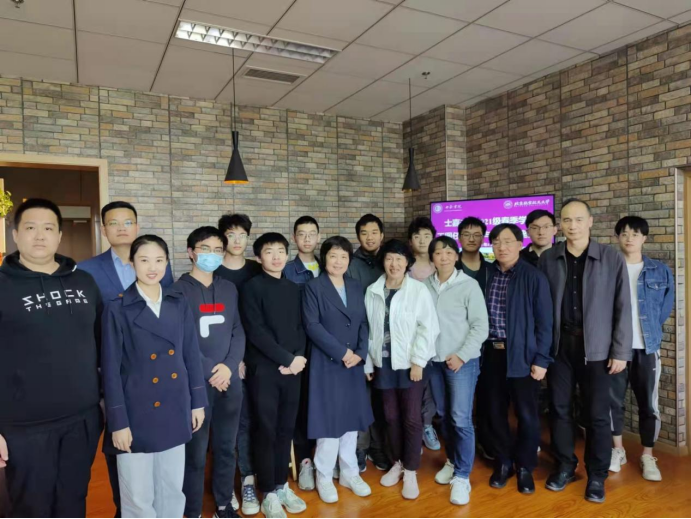 365英国上市公司