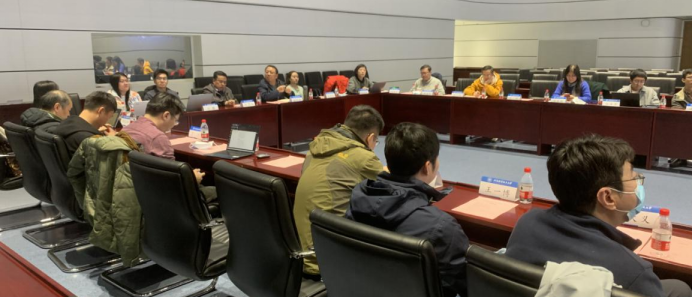 365英国上市公司