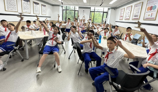 365英国上市公司