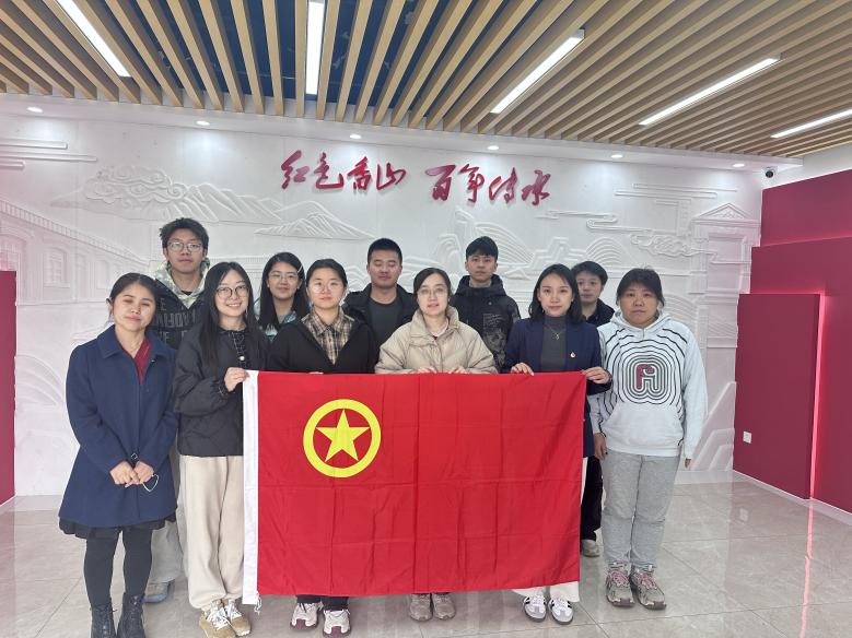 365英国上市公司