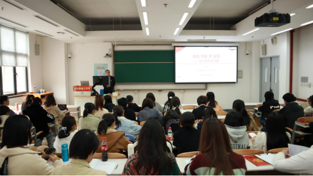 365英国上市公司