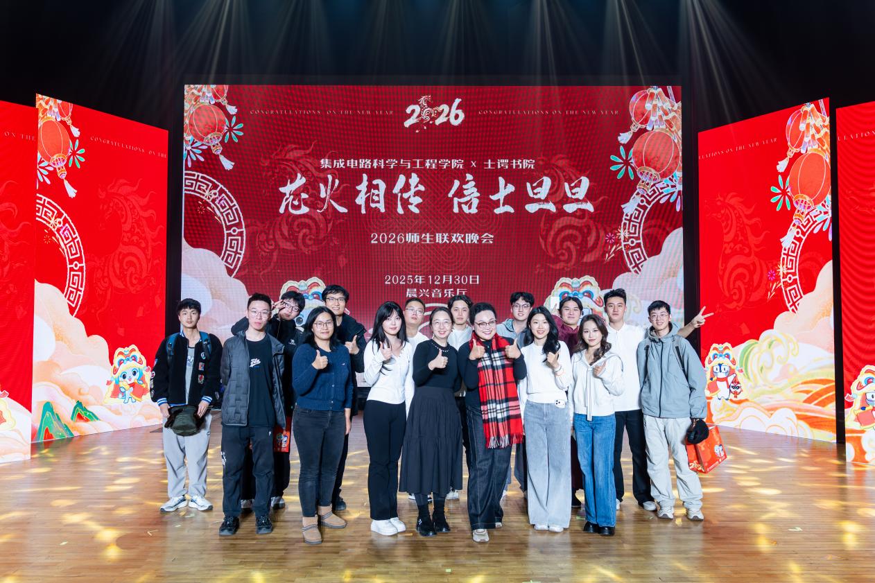 365英国上市公司