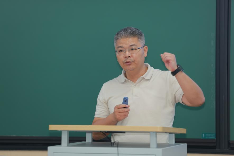 365英国上市公司