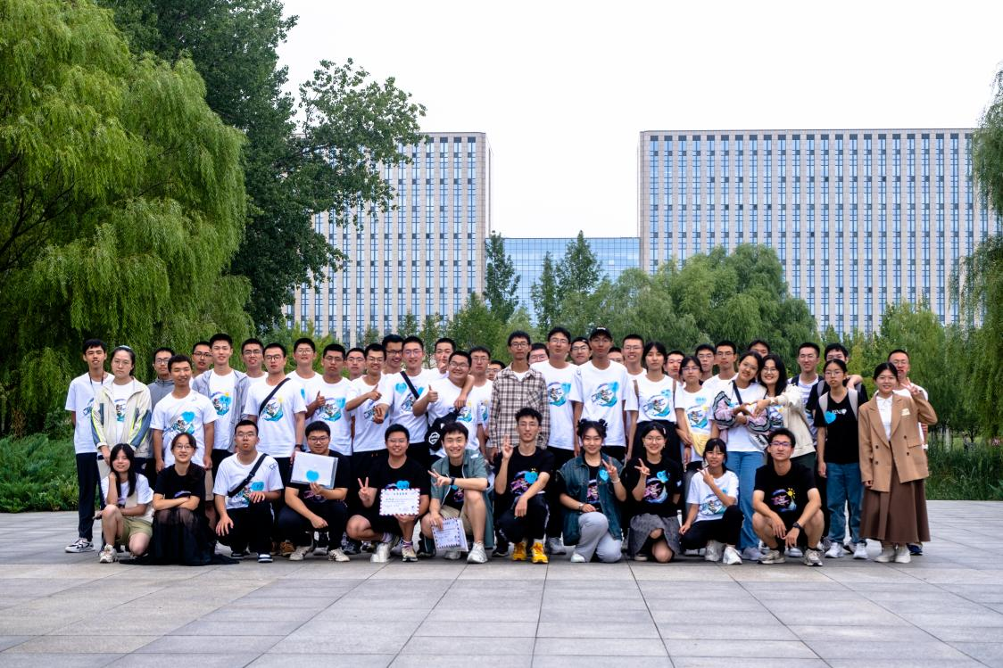 365英国上市公司