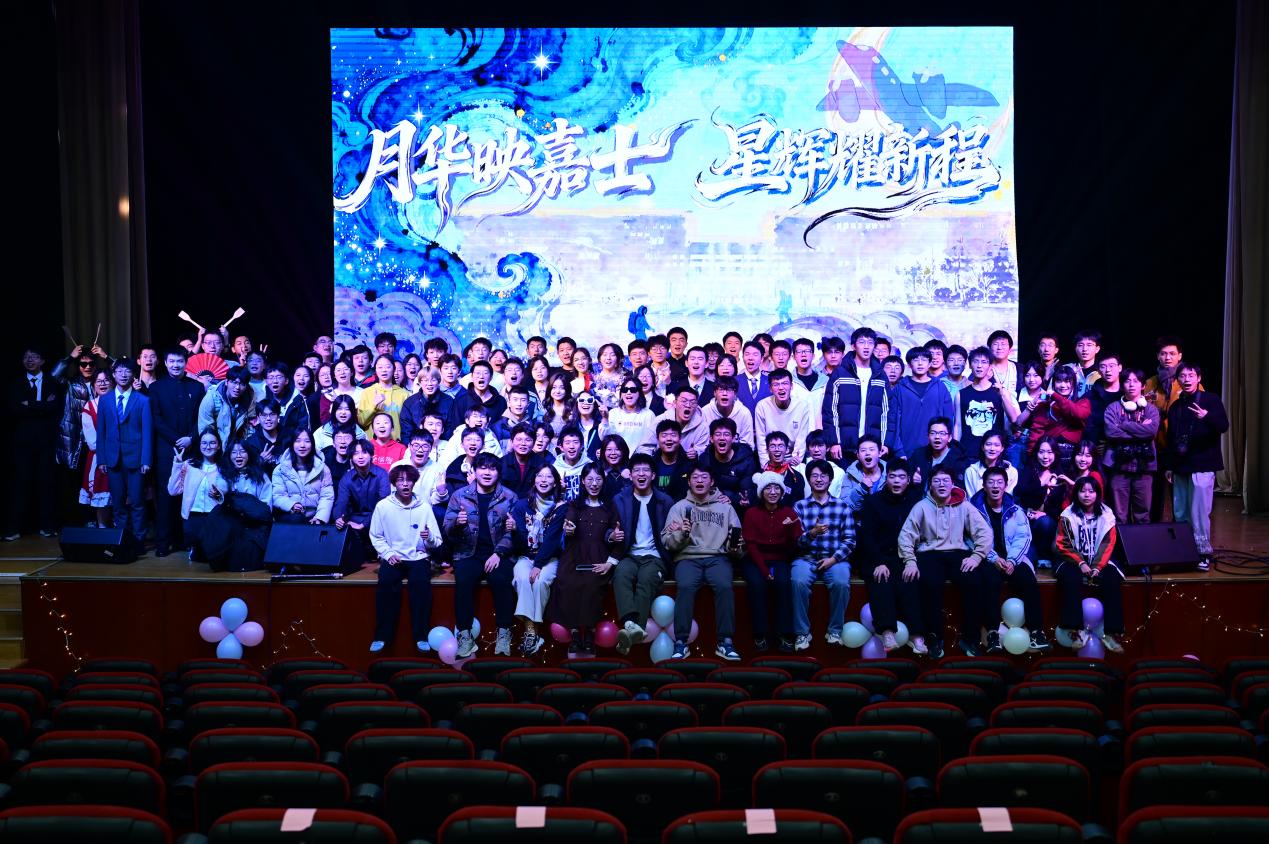 365英国上市公司