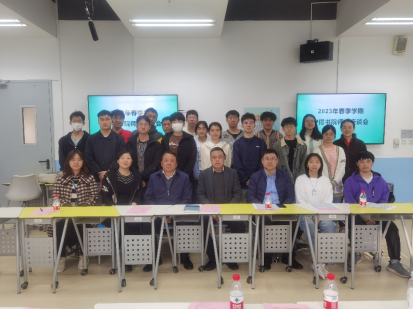 365英国上市公司