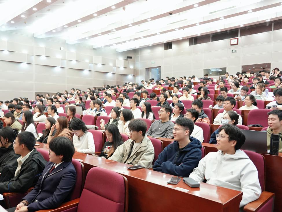 365英国上市公司