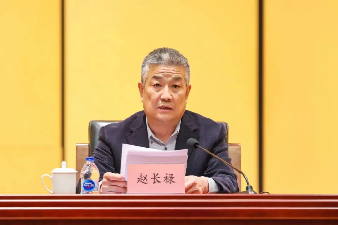 365英国上市公司