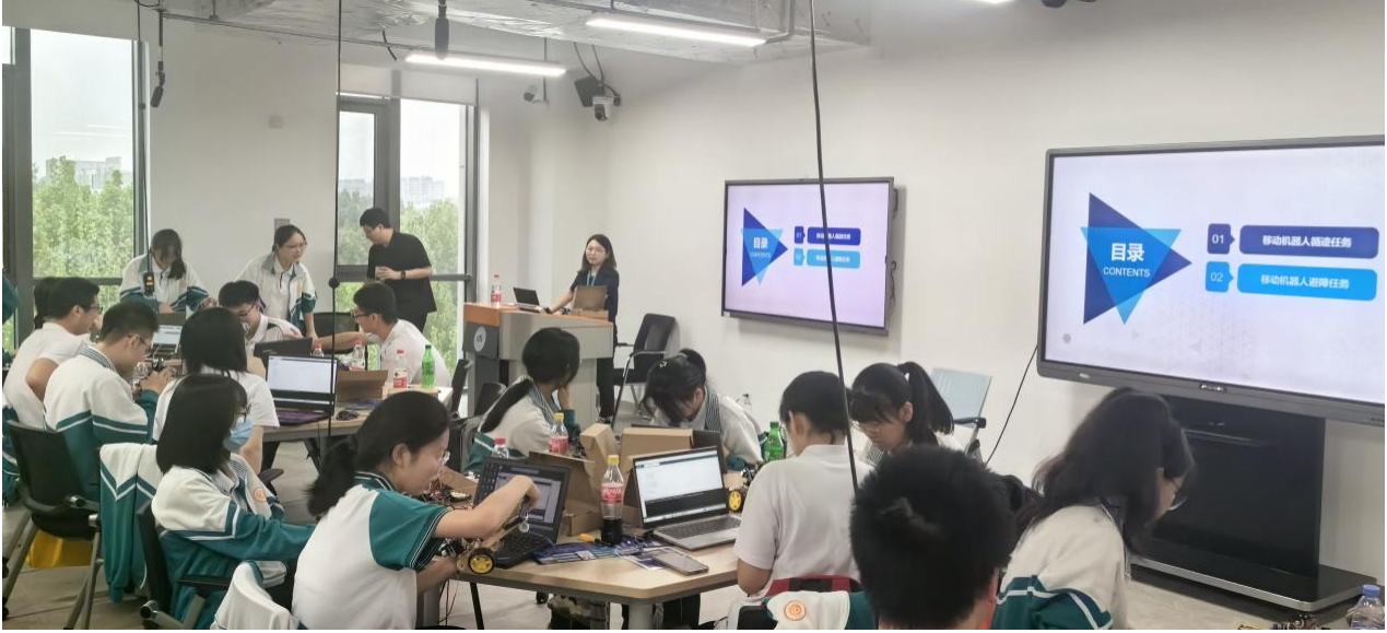 365英国上市公司