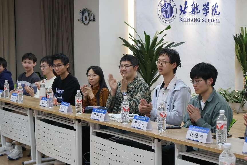 365英国上市公司