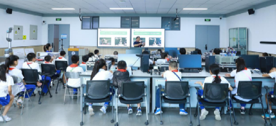 365英国上市公司