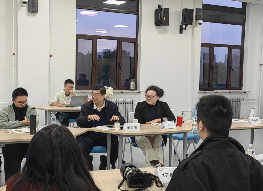 365英国上市公司