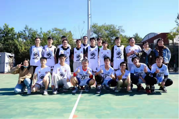 365英国上市公司