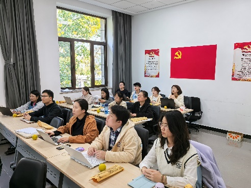 365英国上市公司