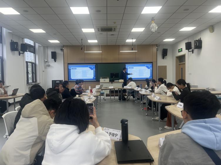 365英国上市公司