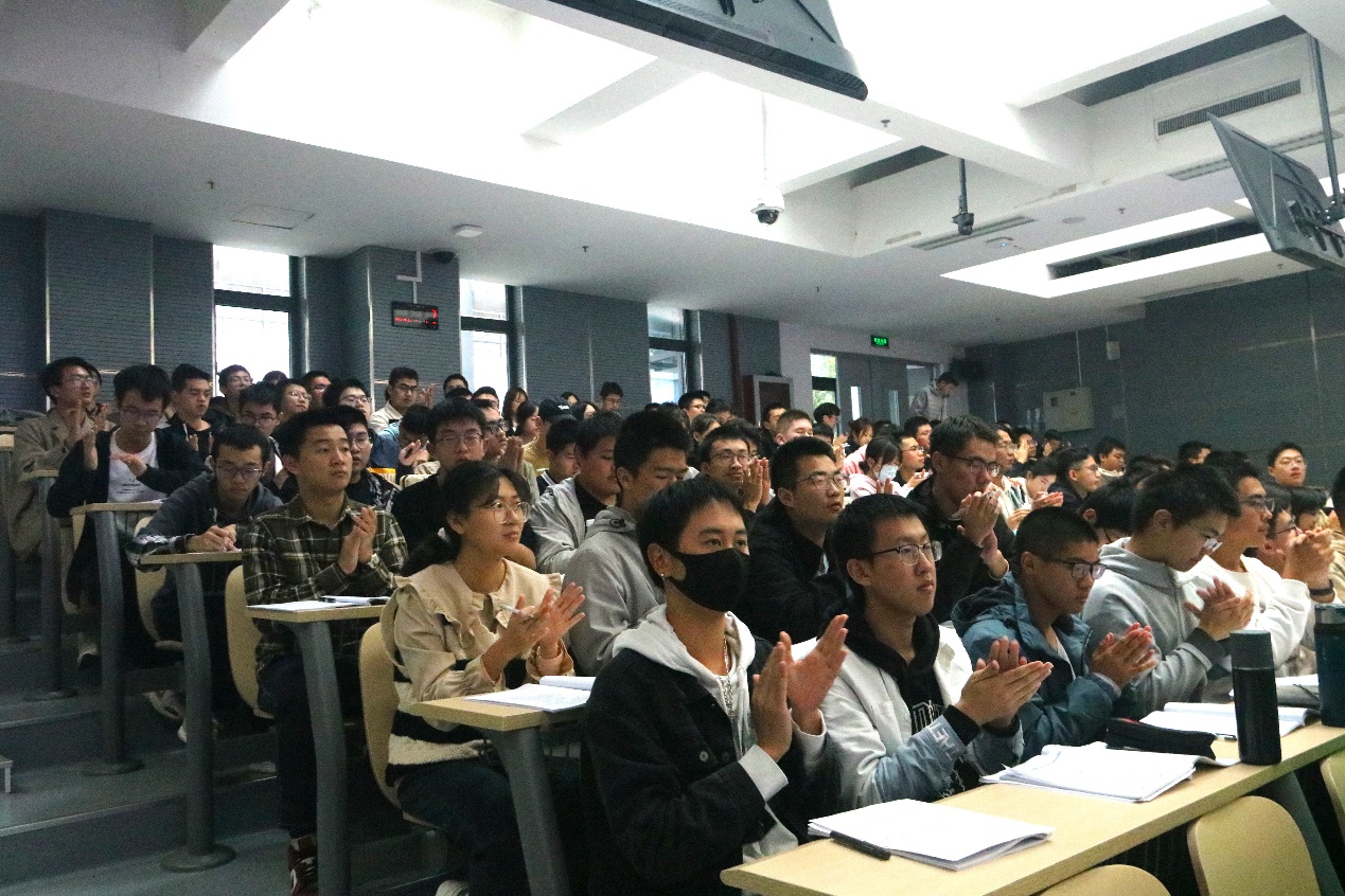 365英国上市公司