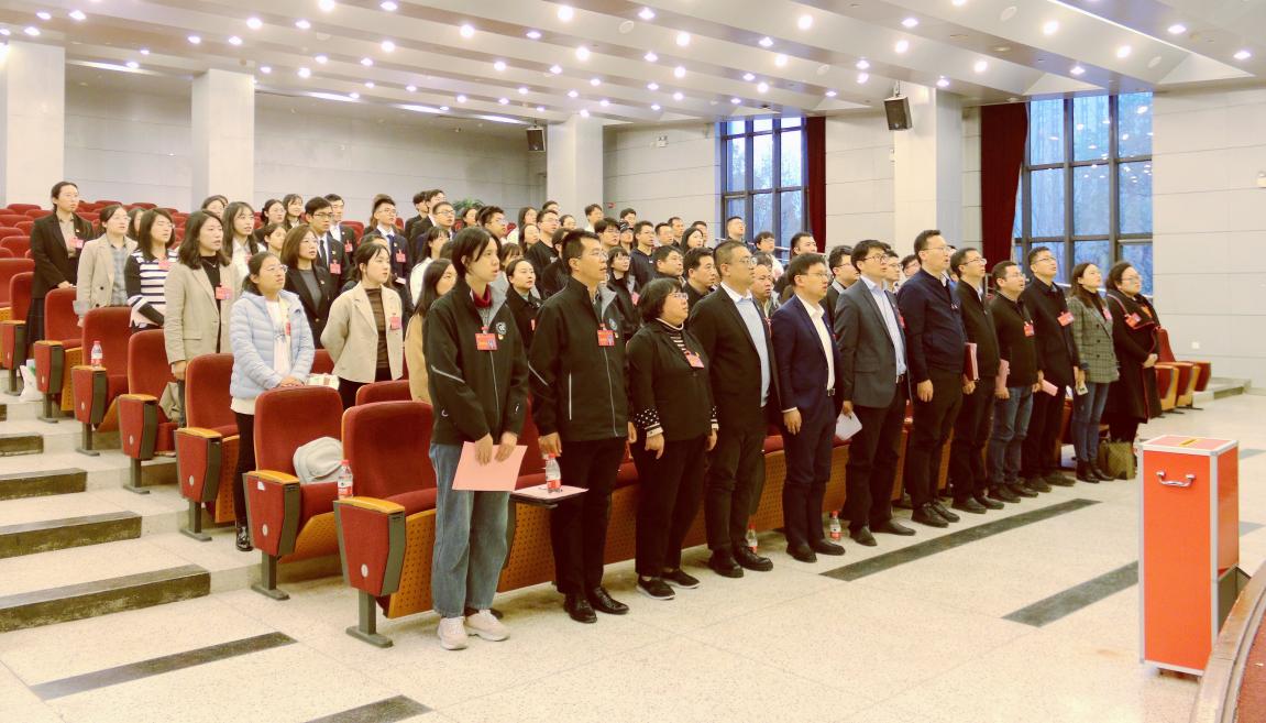 365英国上市公司