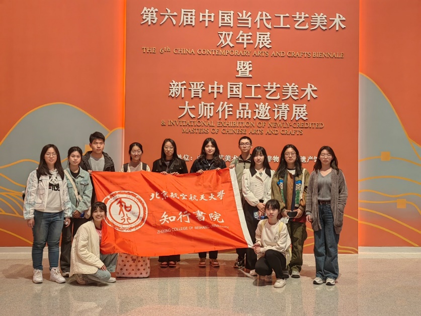 365英国上市公司