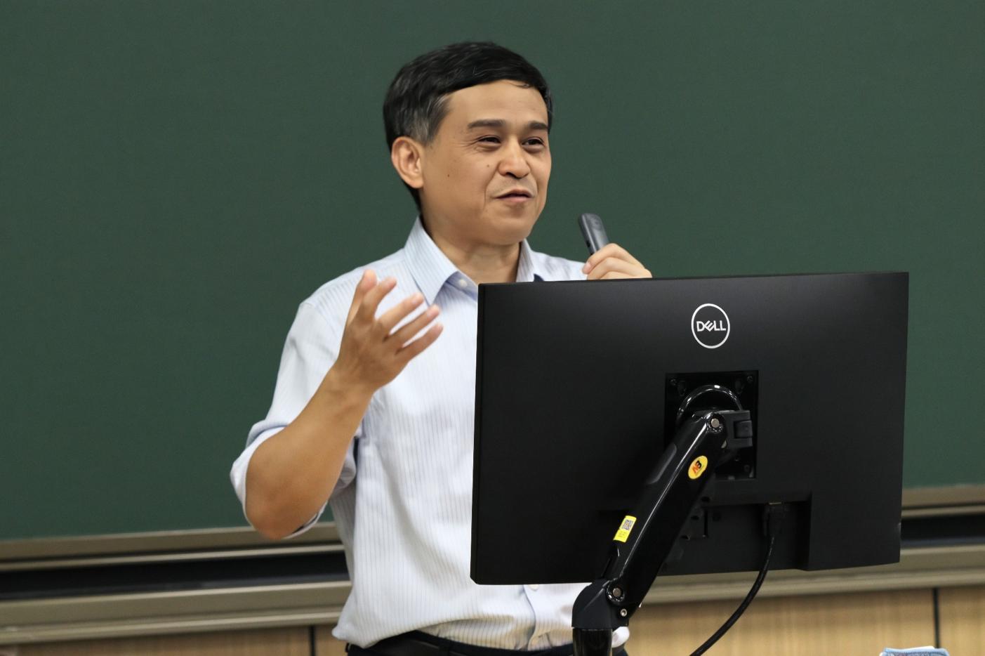 365英国上市公司