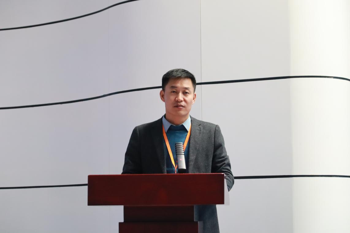 365英国上市公司