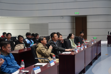 365英国上市公司