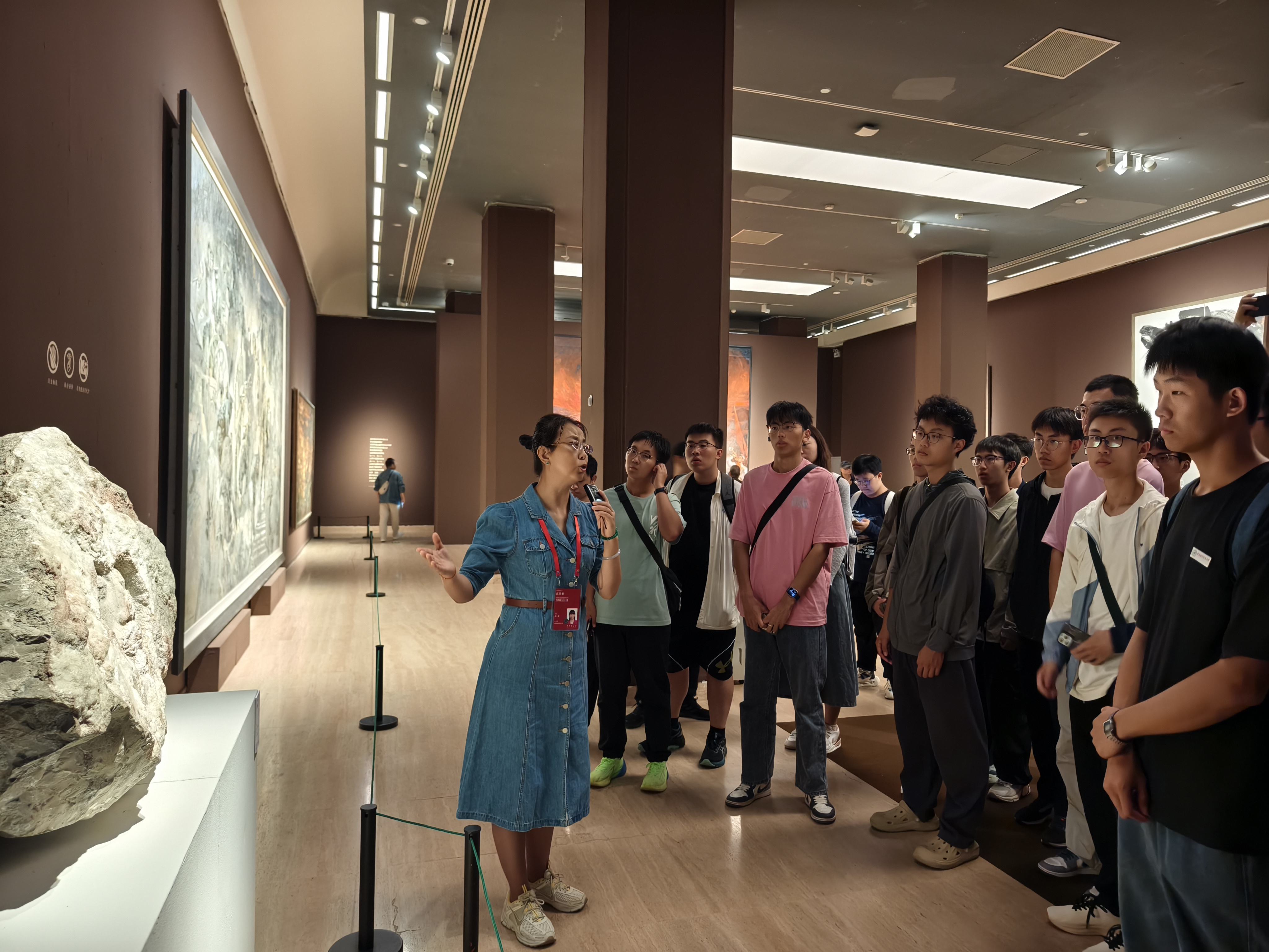 365英国上市公司