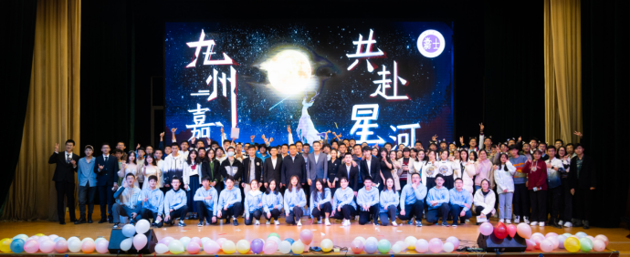 365英国上市公司