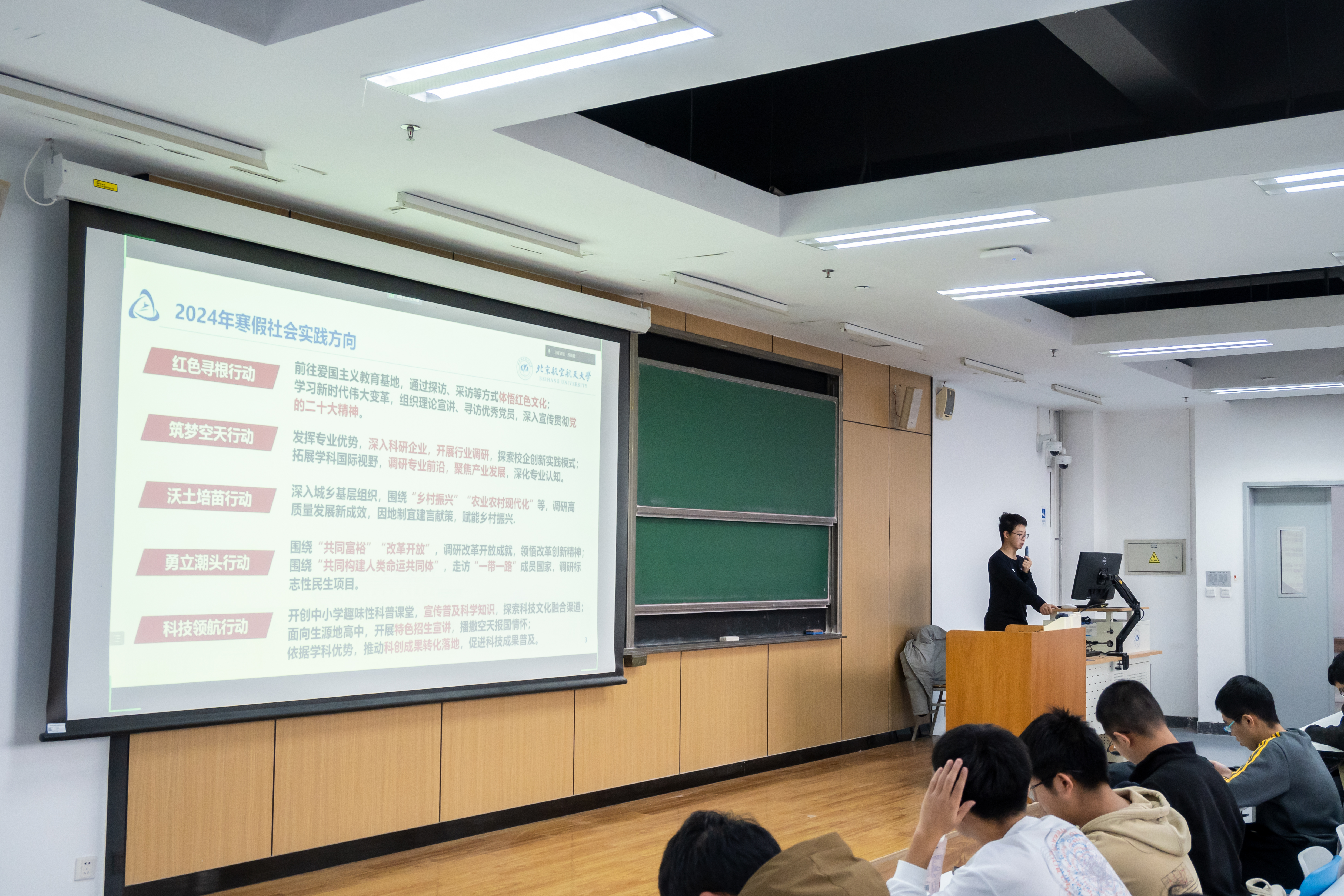 365英国上市公司