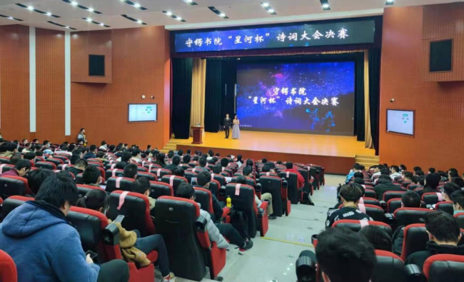 365英国上市公司